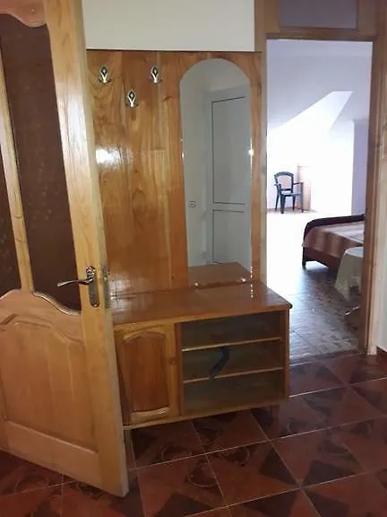 103 Angisa Street Guest House Batumi